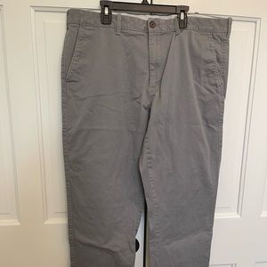 J. Crew Men’s Flex gray chinos. W38 L32